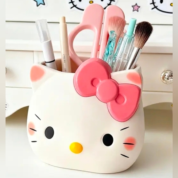 Sanrio Other - Hello Kitty Makeup Brush Pencil Holder Flower Pot plastic NWOT 4.13" x 3.9" Gift
